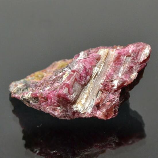 Rhodonite & Cummingtonite