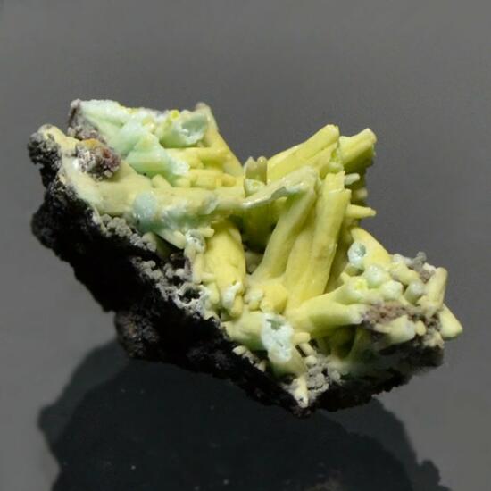 Plumbogummite