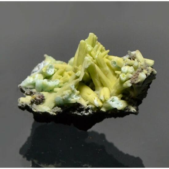 Plumbogummite