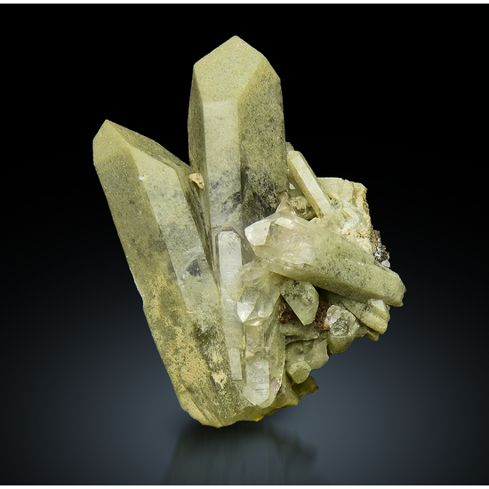 Quartz With Chlorite Inclusions