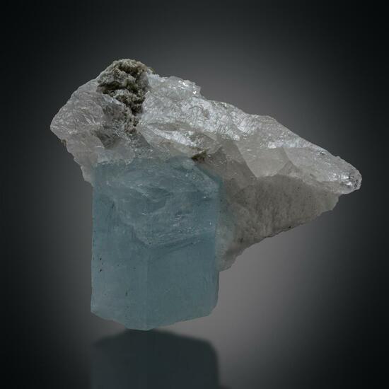 Aquamarine With Quartz