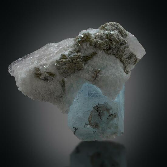 Aquamarine With Quartz
