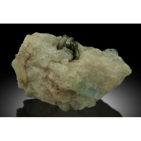 Beryl Var Aquamarine & Clintonite