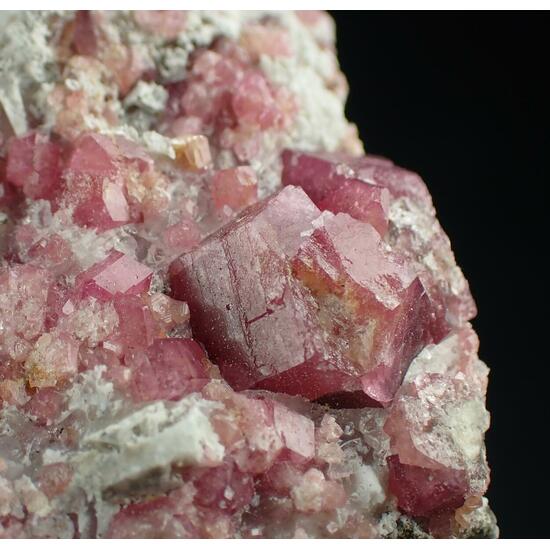 Garnet Var Rosolite