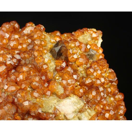 Garnet Var Spessartine