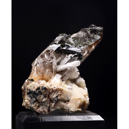 Eudidymite Aegirine & Quartz