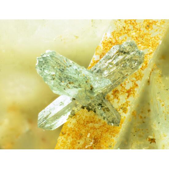 Catapleiite Ancylite-(Ce) & Analcime