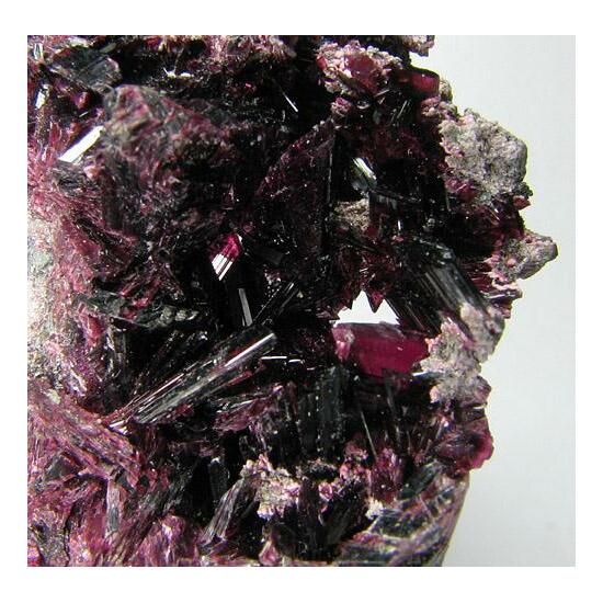 Erythrite