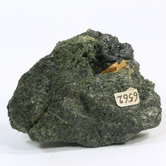 Perovskite Var Dysanalyte With Diopside