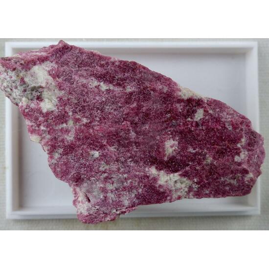 Thulite