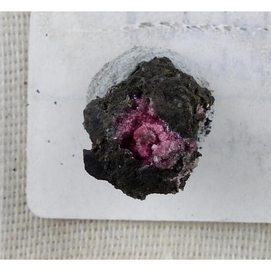 Erythrite