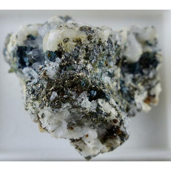 Schulenbergite & Siderite & Brochantite