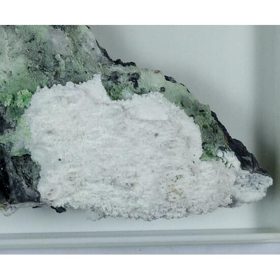 Morenosite & Hydromagnesite