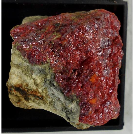 Dorallcharite & Realgar & Native Sulphur