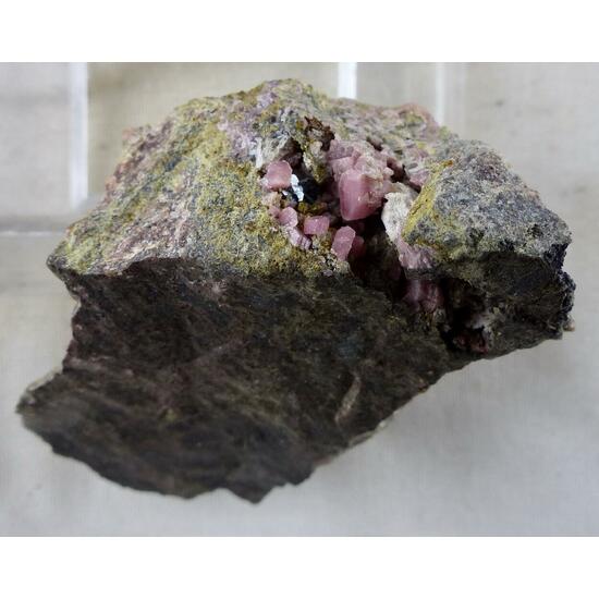 Ferriakasakaite-(Ce) Rhodonite