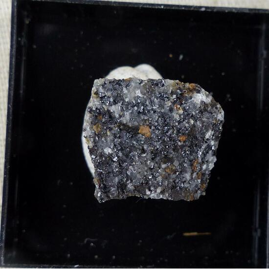 Tegengrenite In Hausmannite