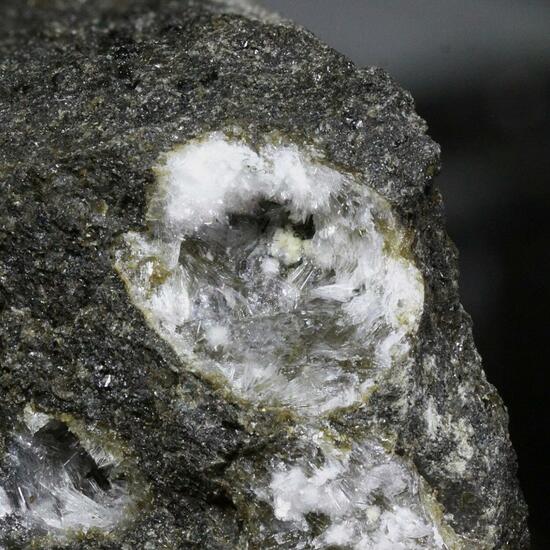 Truscottite & Thomsonite