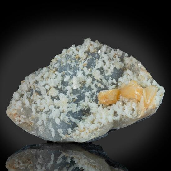 Stellerite & Quartz Psm Mordenite On Chalcedony