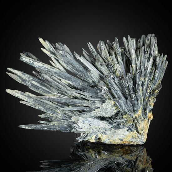 Klebelsbergite & Stibnite