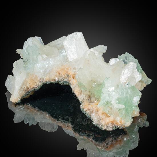 Apophyllite & Stilbite On Heulandite