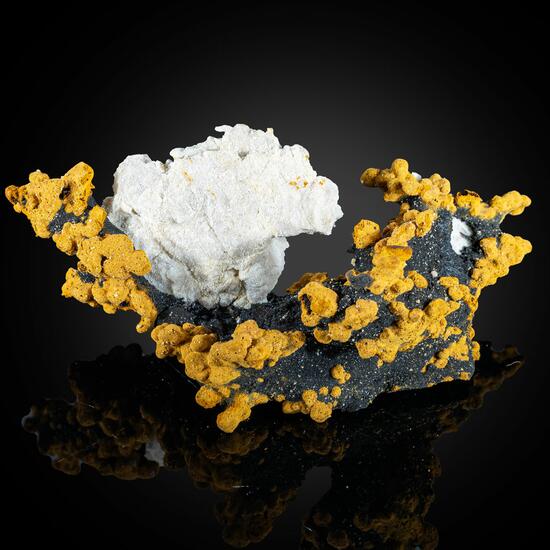 Romanèchite & Goethite