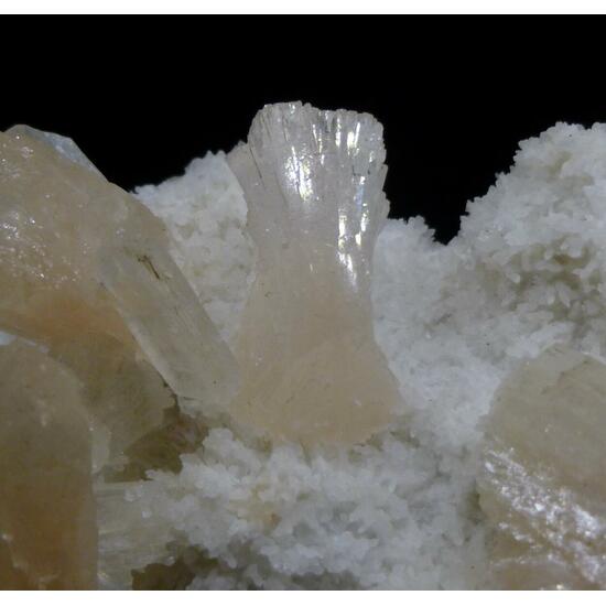 Heulandite Stilbite & Chalcedony