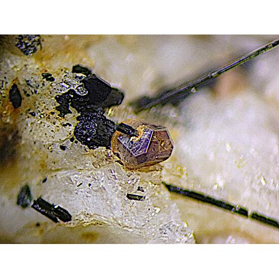 Ferrokentbrooksite & Aenigmatite