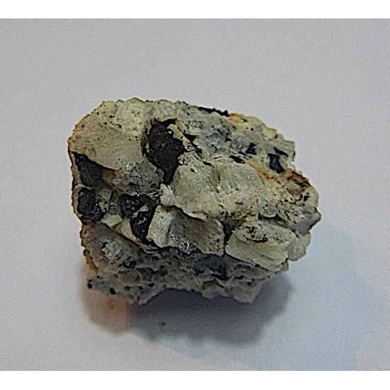 Fluornatropyrochlore