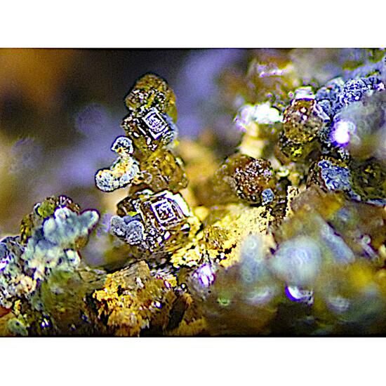 Cyrilovite & Laueite & Autunite