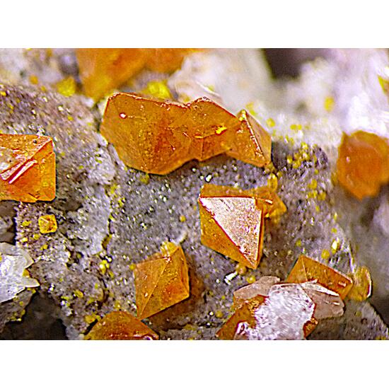Wulfenite