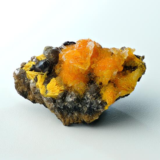 Boltwoodite & Hyalite