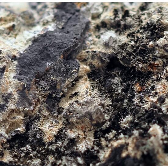 Ferristrunzite & Ferroberaunite