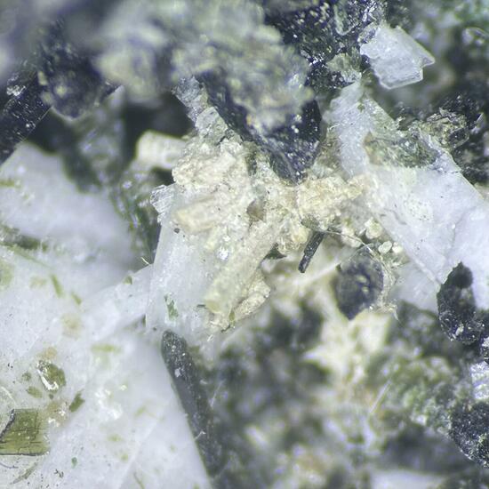 Calcioburbankite