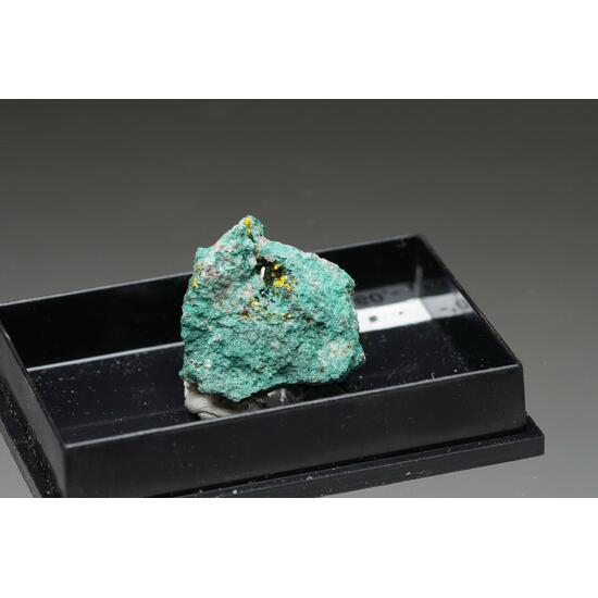 Guilleminite On Derriksite