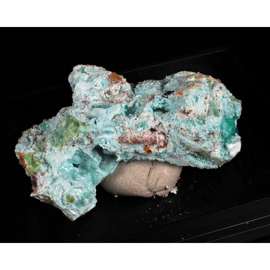 Agardite-(La) On Aurichalcite