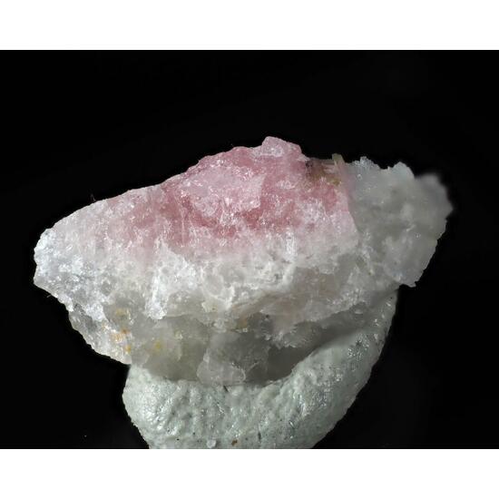 Tugtupite