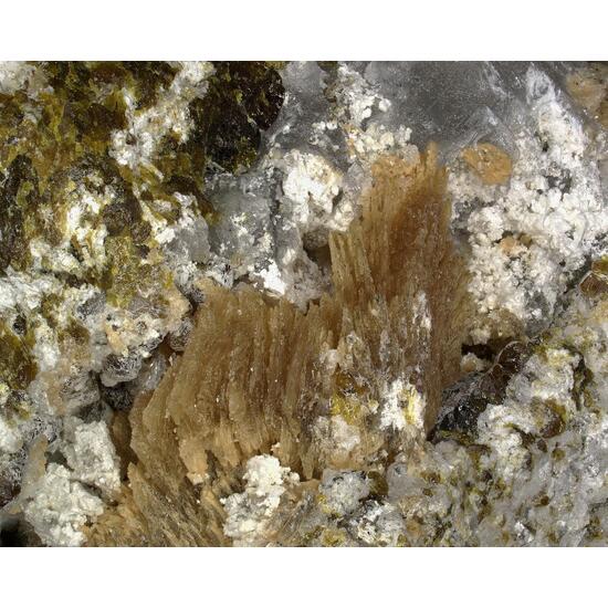 Roweite With Olshanskyite