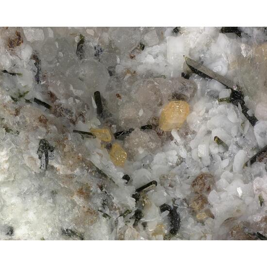 Tsepinite-Na & Labuntsovite-Mn