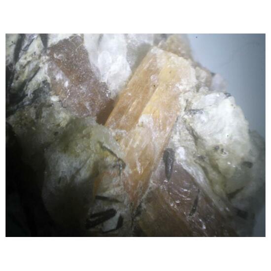 Tinaksite