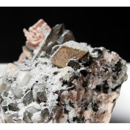 Gadolinite-(Y) Laumontite & Quartz