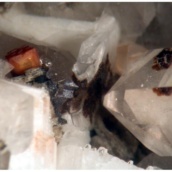 Aeschynite-(Y) & Quartz