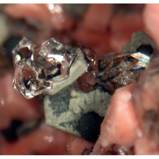 Aeschynite-(Y) Quartz & Clinochlore