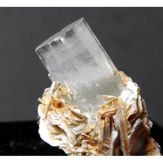 Beryl Var Aquamarine