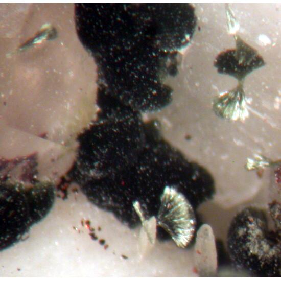 Pumpellyite & Kainosite-(Y)