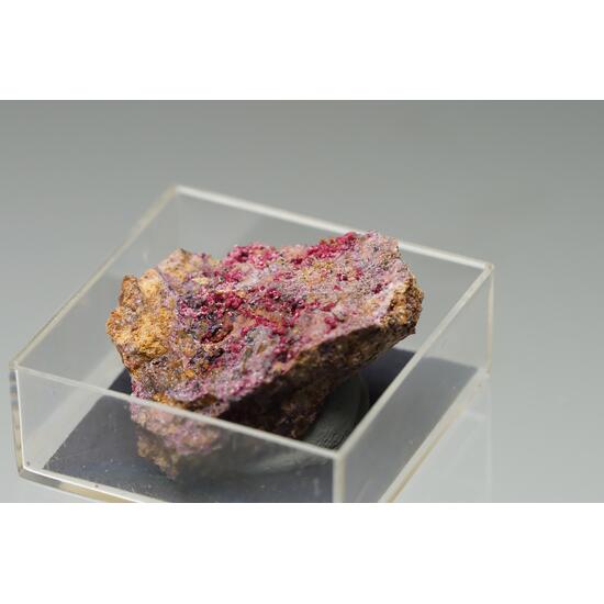 Erythrite