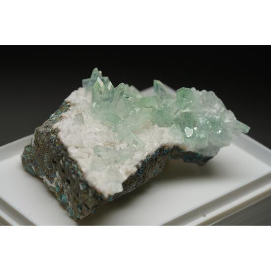 Fluorapophyllite-(K)