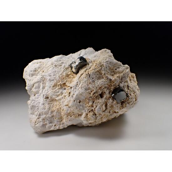 Bixbyite