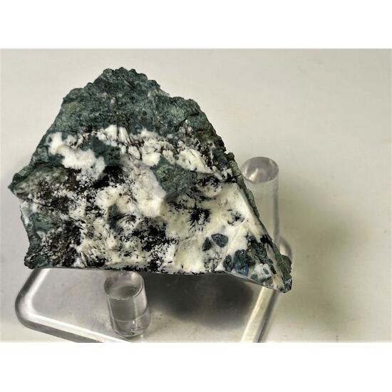 Benitoite & Neptunite