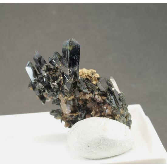 Parisite-(Ce) On Aegirine