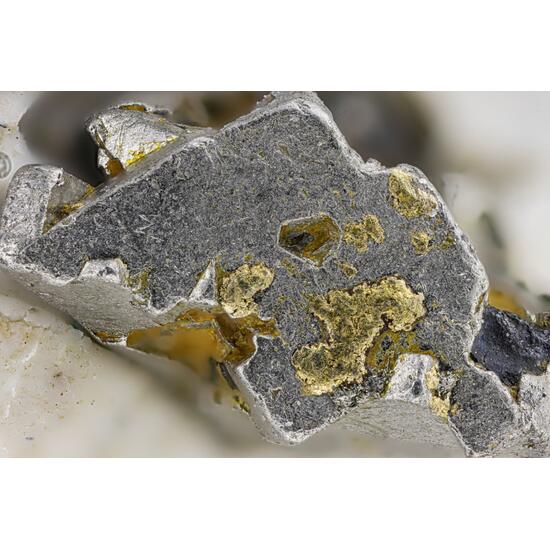 Isoferroplatinum & Gold